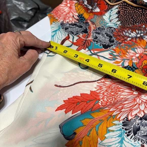 Rose + Olive floral print dolman sleeve v-neck bohemian style tunic - Picture 8 of 15